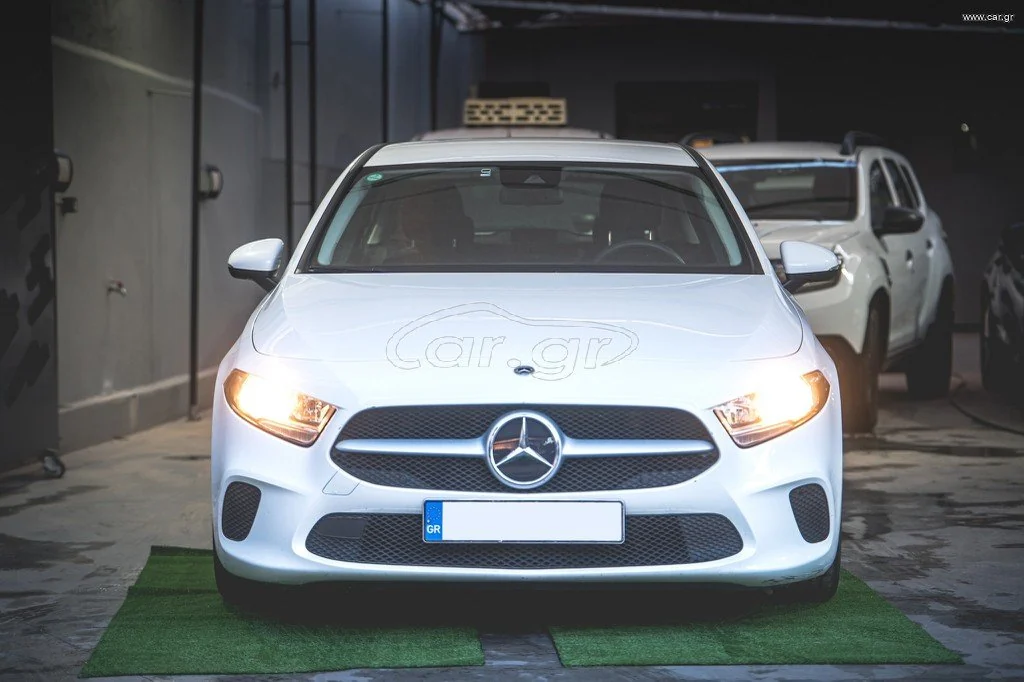 Mercedes-Benz A 160 2023 STYLE — εμπρός όψη
